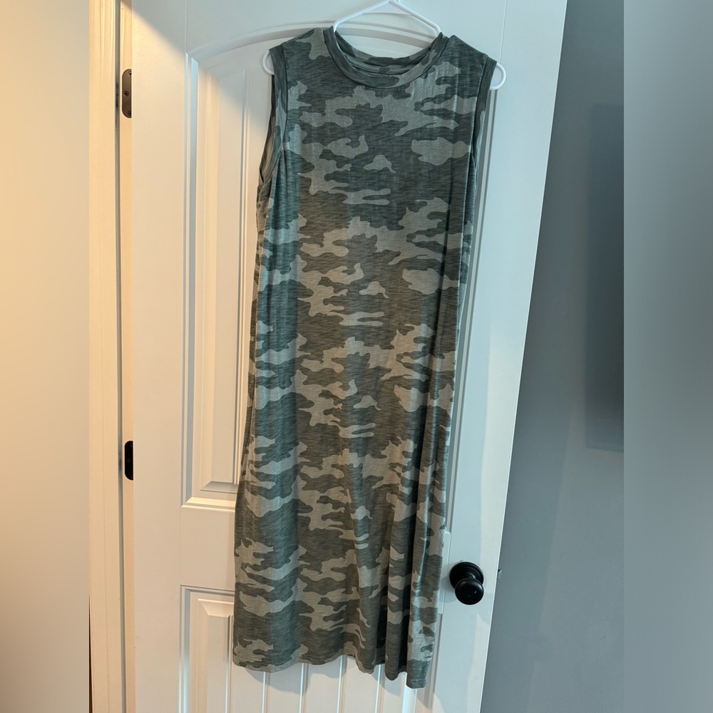 Universal Thread Camo Dress